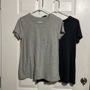 Athleta 2 Piece Bundle Flawed Organic Daily Crew Tee Grey & Black M